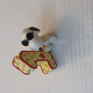 4/$40 Snoopy & Woodstock #1 Figurine